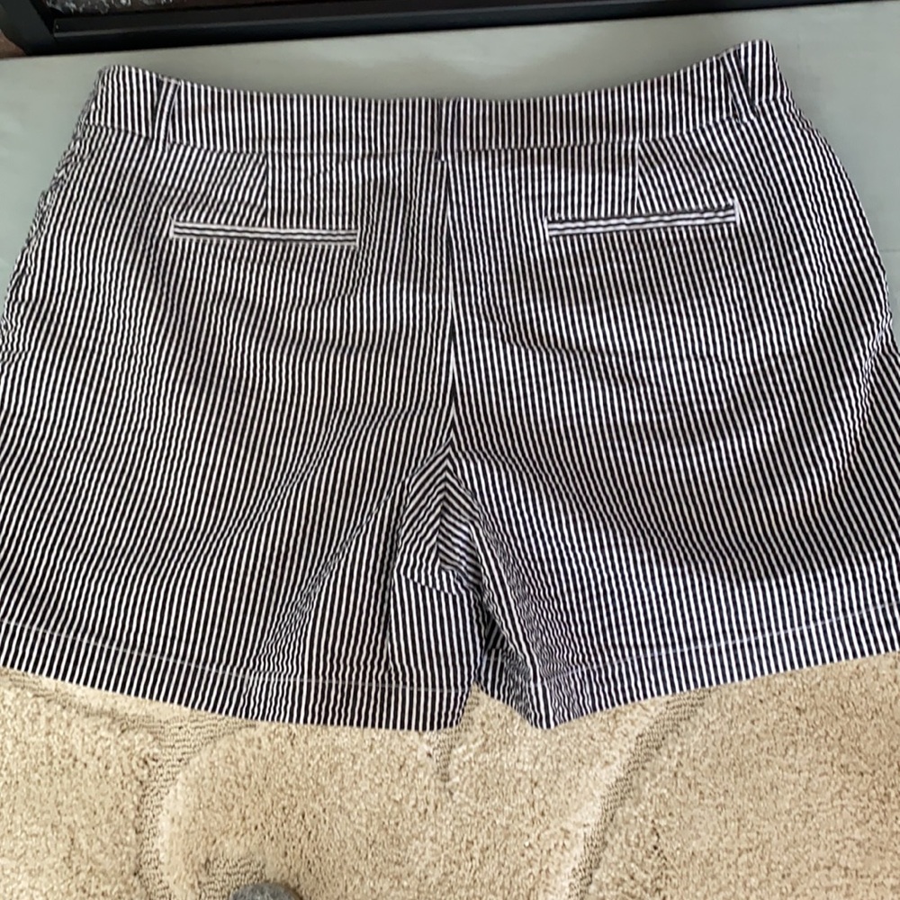 Jones NY Black White Striped cotton stretch Shorts